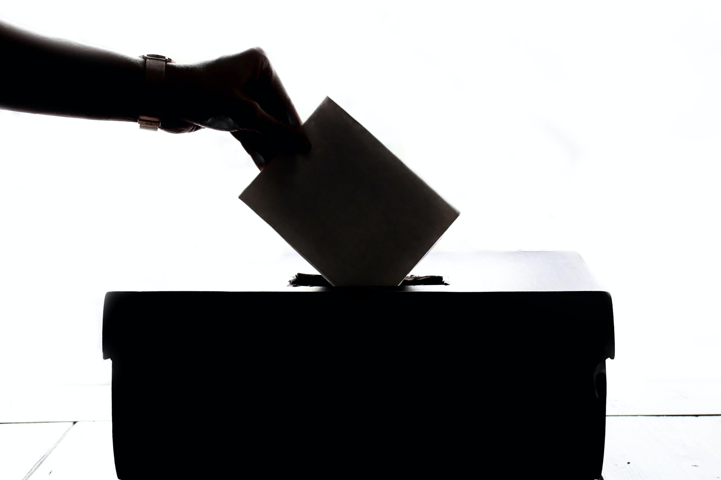 Funcionarios de Greensboro y Guilford recibieron voto de confianza de electores Funcionarios de Greensboro y Guilford recibieron voto de confianza de electores
