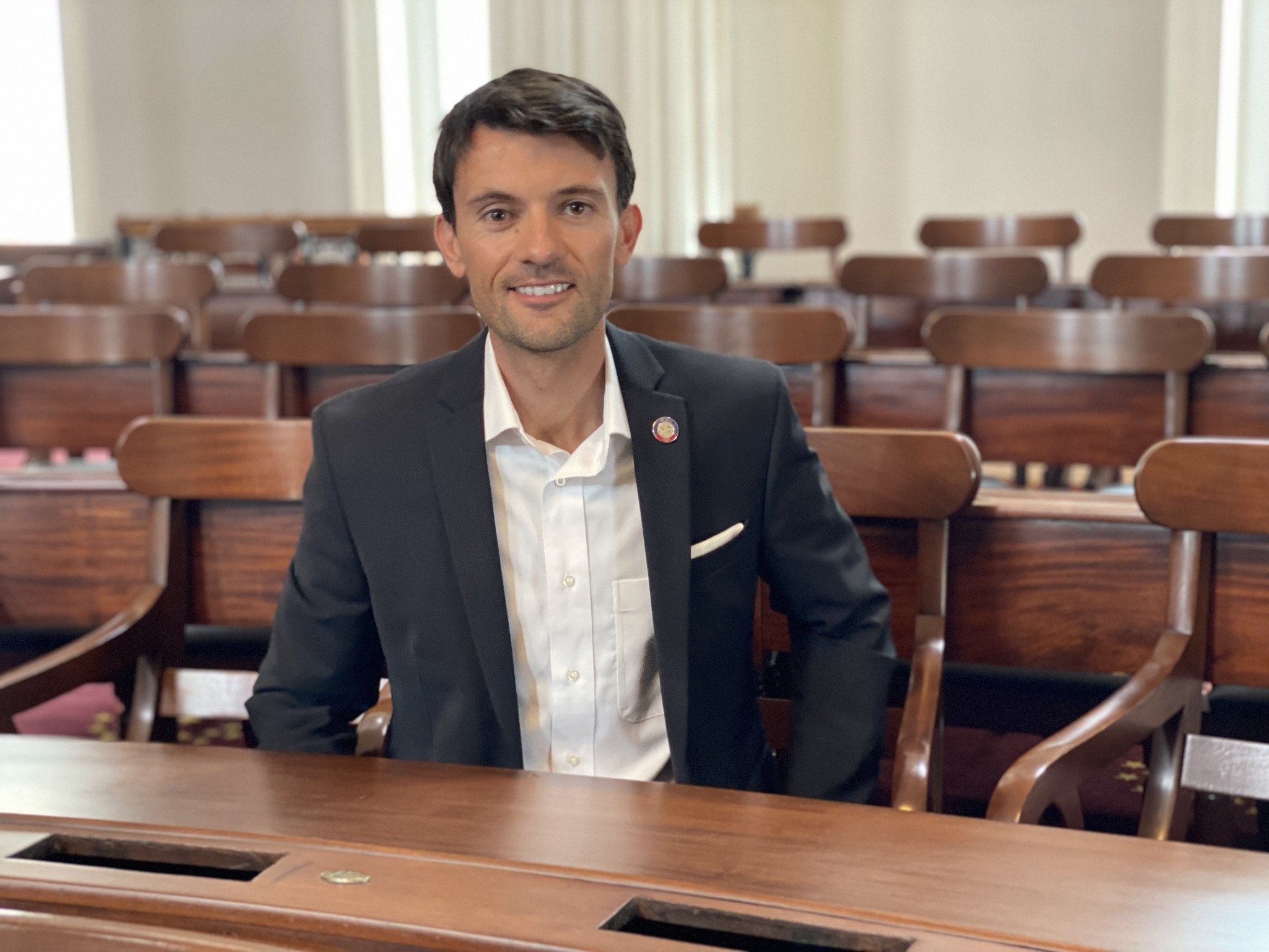 Representante Jon Hardister, candidato a la reelección: Debemos evitar regulaciones que supongan una carga excesiva para el sector privado Representante Jon Hardister, candidato a la reelección: Debemos evitar regulaciones que supongan una carga excesiva para el sector privado