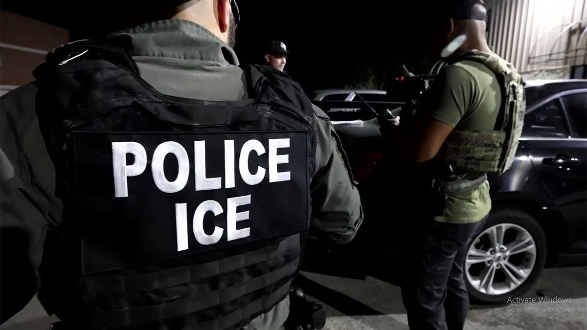 Activistas en campaña contra nuevo intento de aprobar ley que obligaría a los alguaciles a cooperar con el ICE Activistas en campaña contra nuevo intento de aprobar ley que obligaría a los alguaciles a cooperar con el ICE