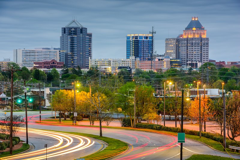 “Muchos refugiados enfrentan barreras idiomáticas”: las prioridades del nuevo Comité Asesor Internacional de Greensboro “Muchos refugiados enfrentan barreras idiomáticas”: las prioridades del nuevo Comité Asesor Internacional de Greensboro