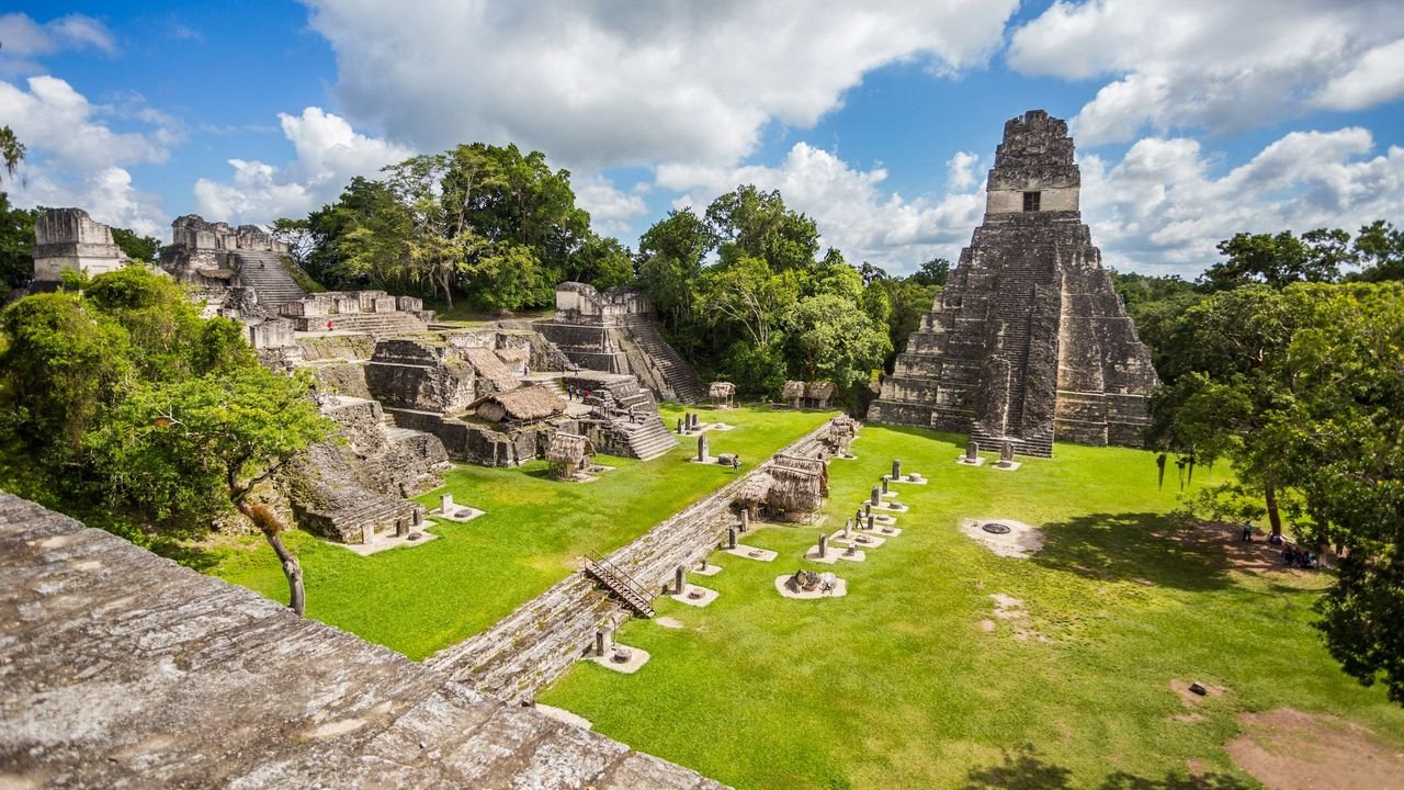 Gracias a la tecnología LIDAR, se descubrió una ciudad escondida en Guatemala que evidenciaría el primer sistema de autopistas de la historia de la humanidad Gracias a la tecnología LIDAR, se descubrió una ciudad escondida en Guatemala que evidenciaría el primer sistema de autopistas de la historia de la humanidad
