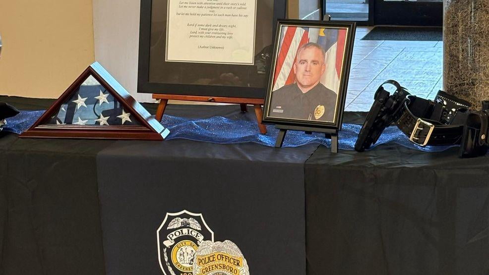 Rinden tributo a oficial de policía asesinado en Greensboro Tribute to Michael Horan