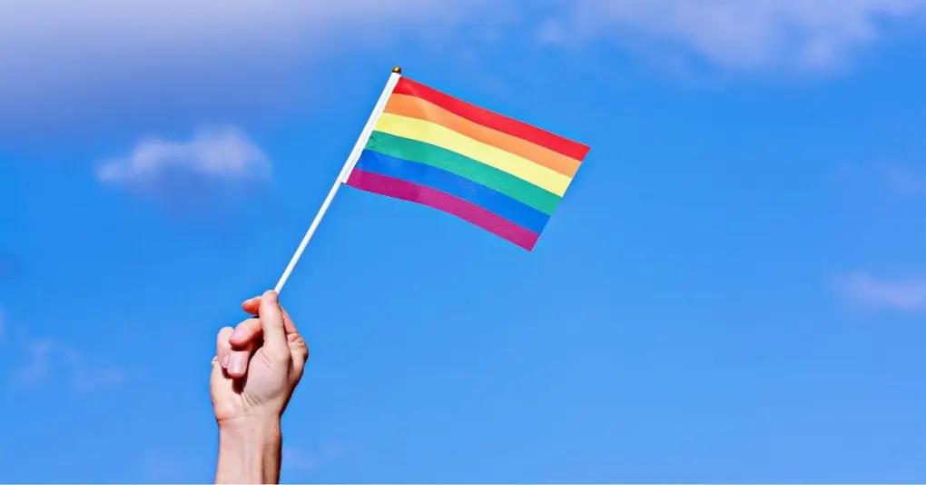 Informe 2025 de IMPAQT GSO revela el camino recorrido hacia la creación de una comunidad más inclusiva Pride Flag